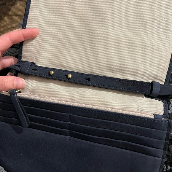 Lucky Brand Navy Buckle Crossbody - Picture 3 of 3